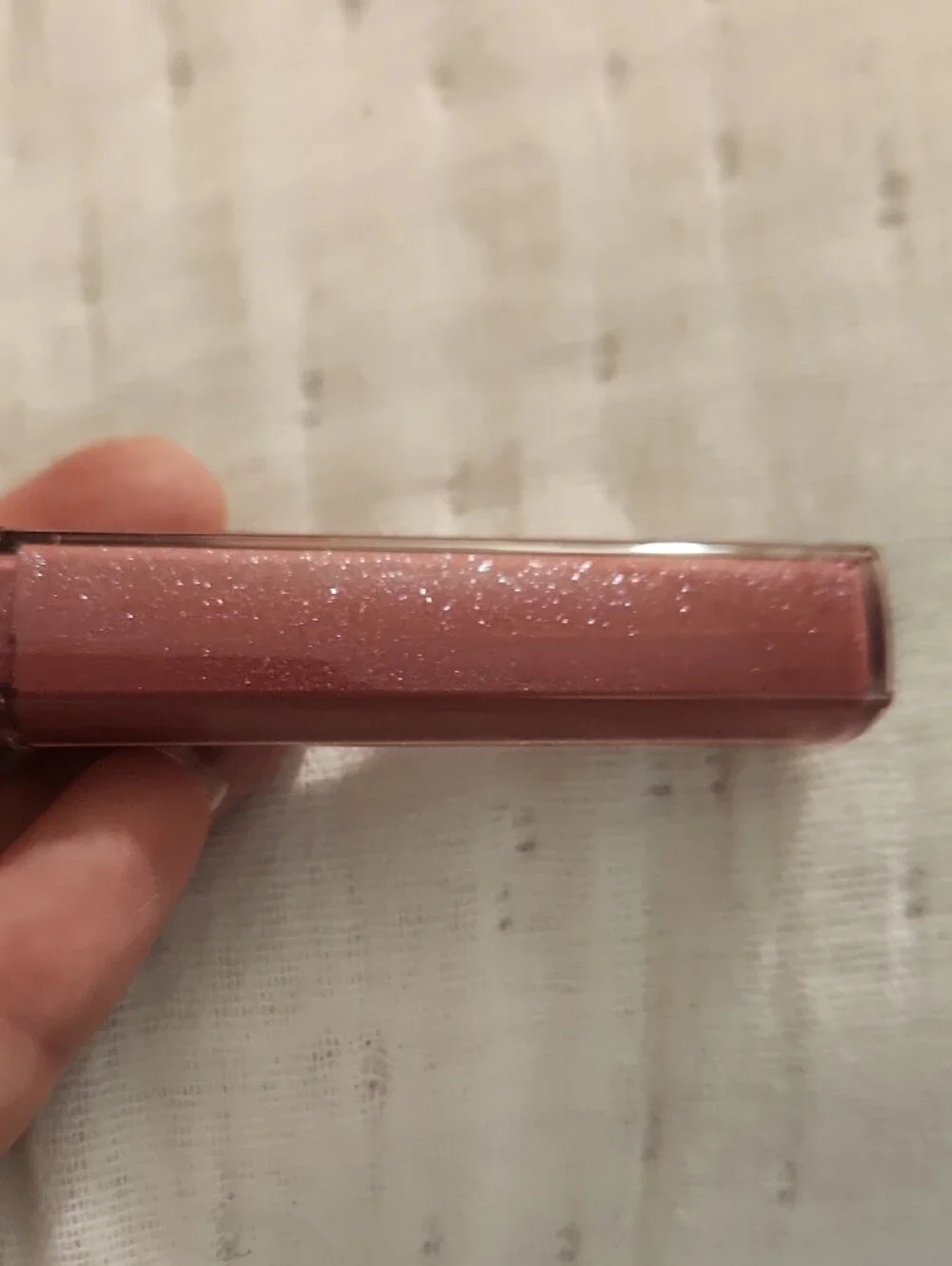 CHANEL glossy rose